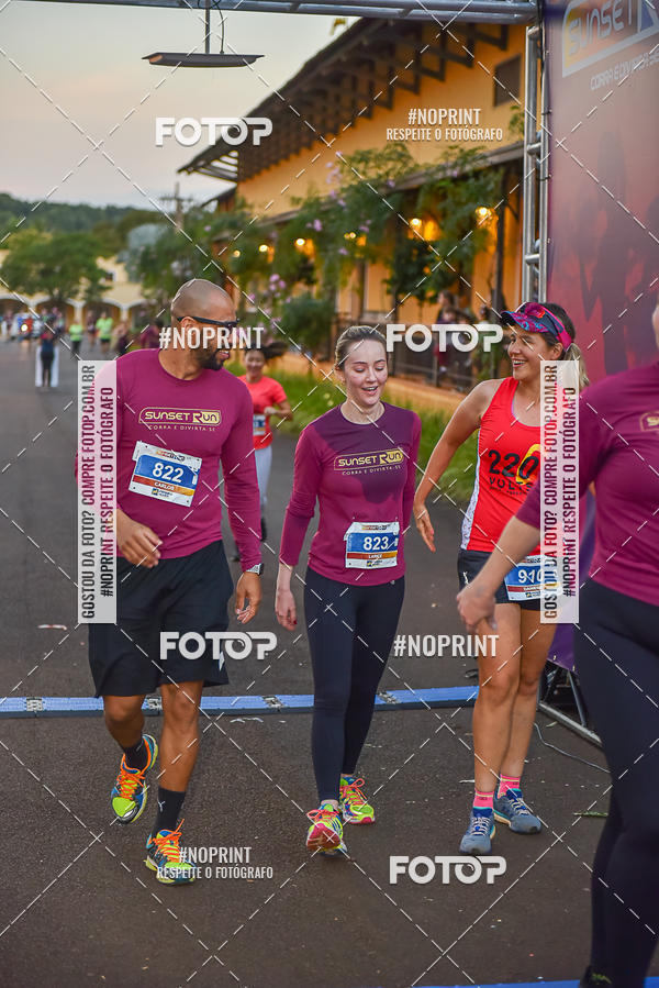 Buy your photos of the eventSunset Run 2019 on Fotop