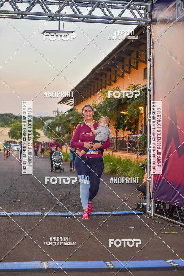 Buy your photos of the eventSunset Run 2019 on Fotop