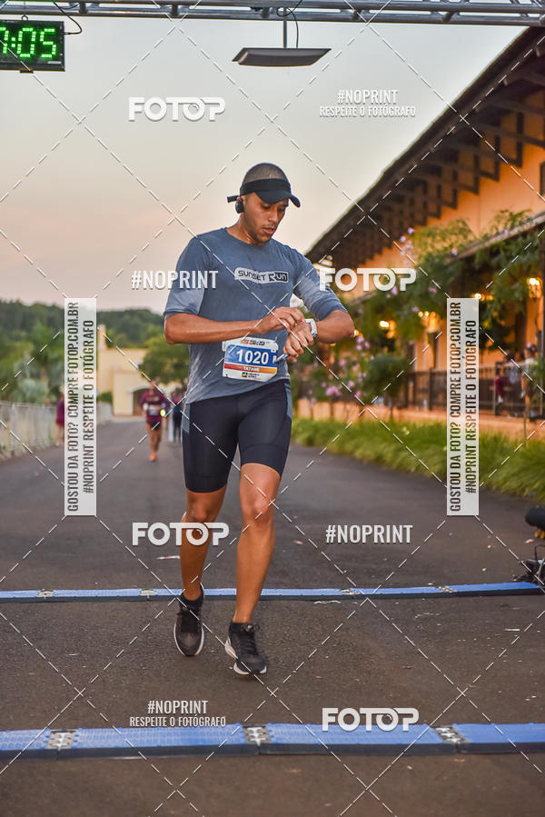 Buy your photos of the eventSunset Run 2019 on Fotop