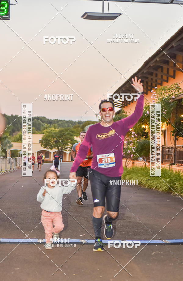 Buy your photos of the eventSunset Run 2019 on Fotop