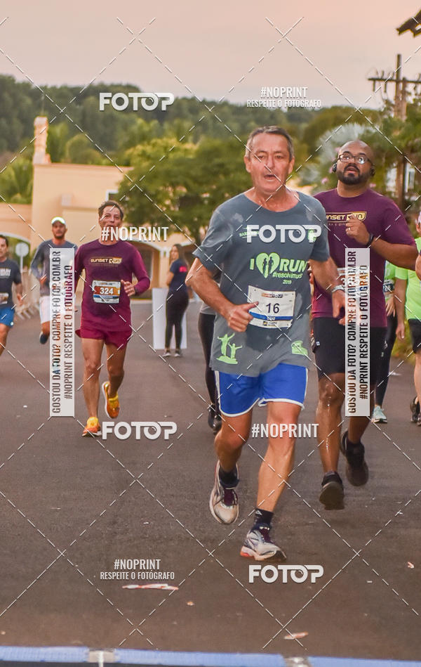 Buy your photos of the eventSunset Run 2019 on Fotop