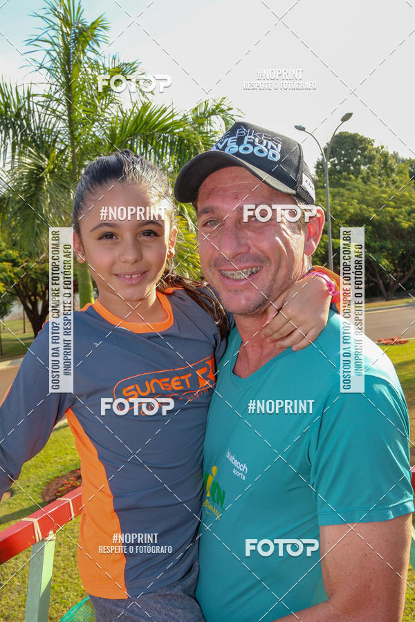 Buy your photos of the eventSunset Run 2019 on Fotop