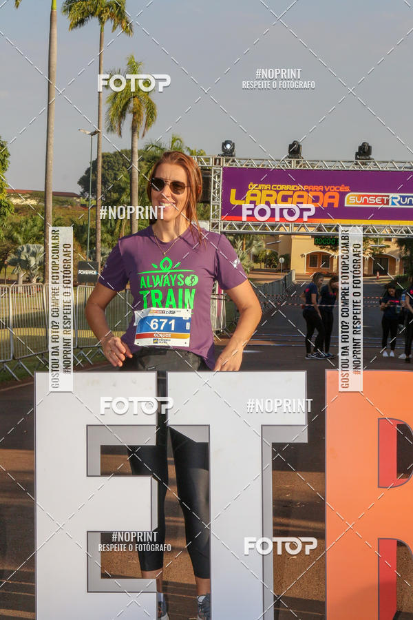 Buy your photos of the eventSunset Run 2019 on Fotop