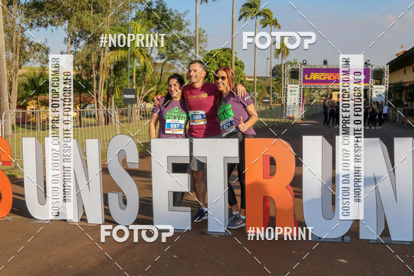 Buy your photos of the eventSunset Run 2019 on Fotop