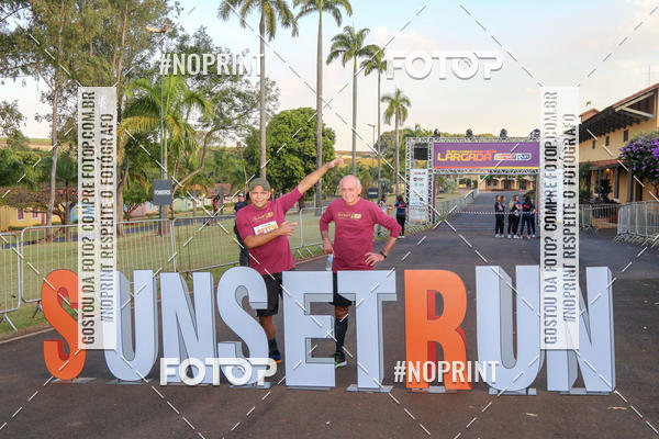 Buy your photos of the eventSunset Run 2019 on Fotop
