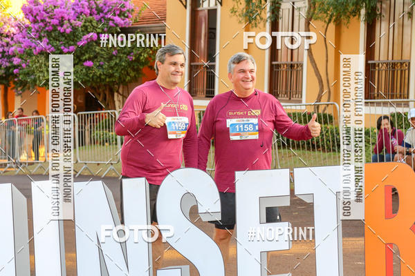 Buy your photos of the eventSunset Run 2019 on Fotop