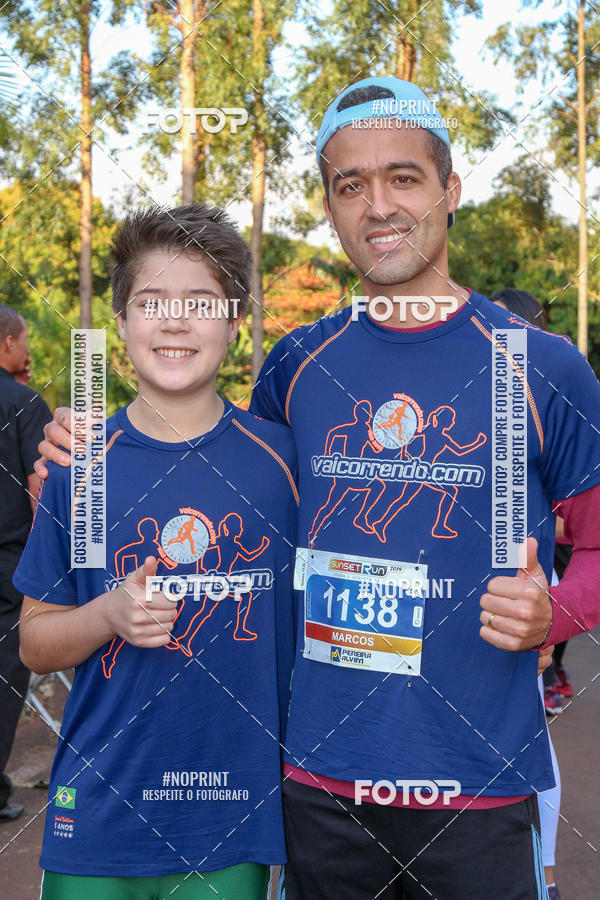 Buy your photos of the eventSunset Run 2019 on Fotop