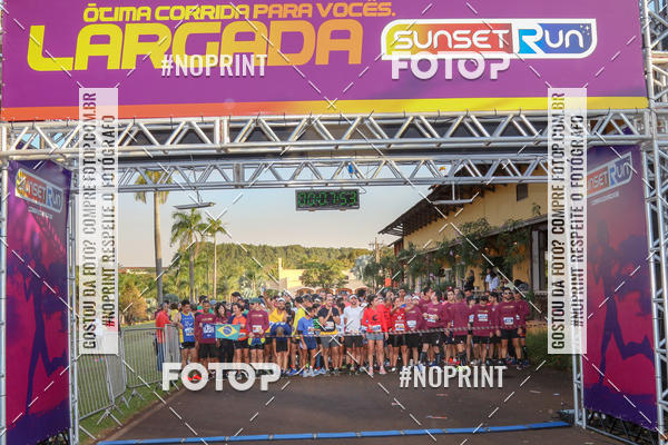 Buy your photos of the eventSunset Run 2019 on Fotop