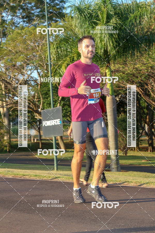 Buy your photos of the eventSunset Run 2019 on Fotop