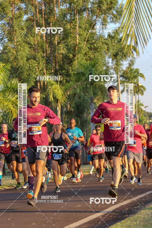 Buy your photos of the eventSunset Run 2019 on Fotop