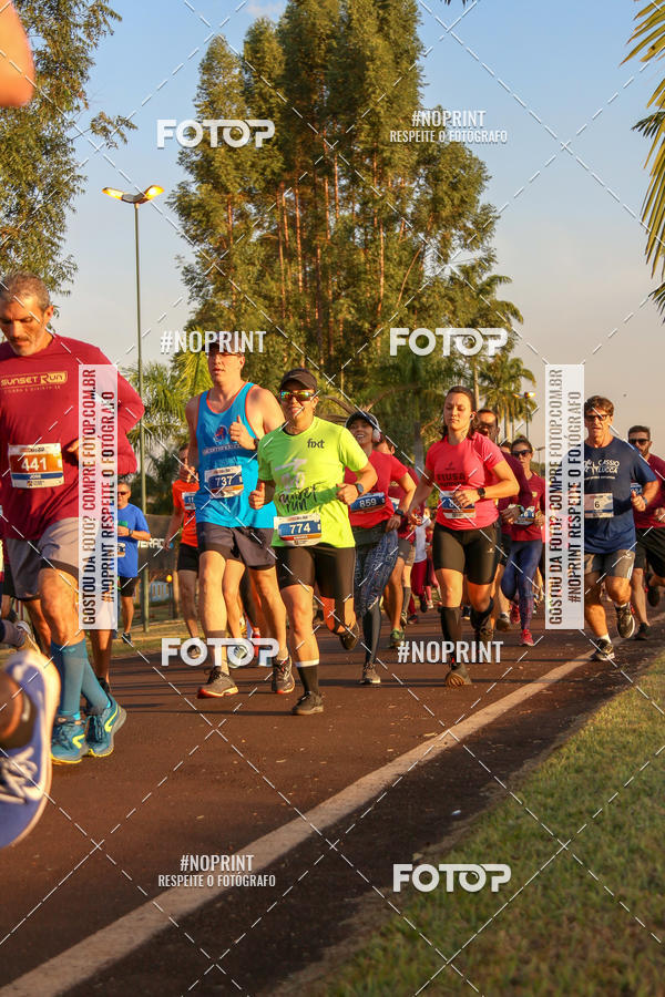 Buy your photos of the eventSunset Run 2019 on Fotop