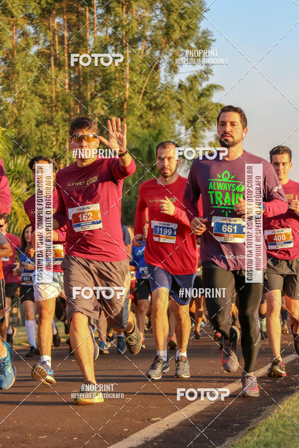Buy your photos of the eventSunset Run 2019 on Fotop