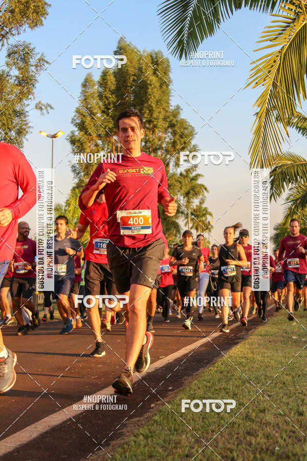 Buy your photos of the eventSunset Run 2019 on Fotop