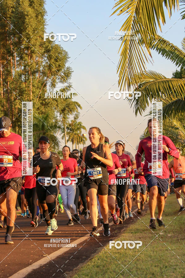 Buy your photos of the eventSunset Run 2019 on Fotop