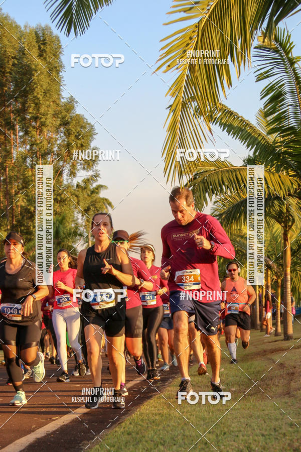Buy your photos of the eventSunset Run 2019 on Fotop