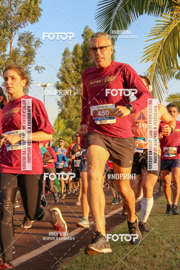Buy your photos of the eventSunset Run 2019 on Fotop
