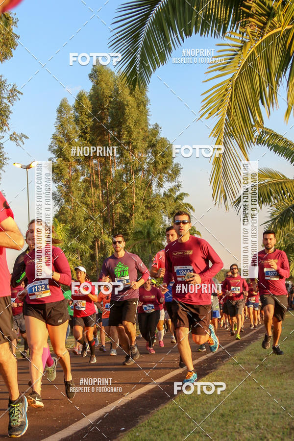 Buy your photos of the eventSunset Run 2019 on Fotop