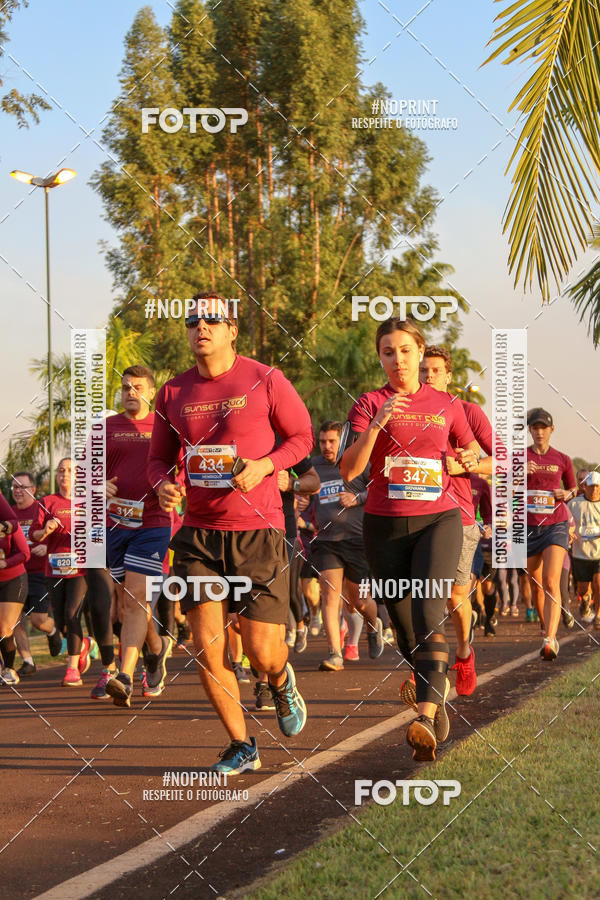 Buy your photos of the eventSunset Run 2019 on Fotop