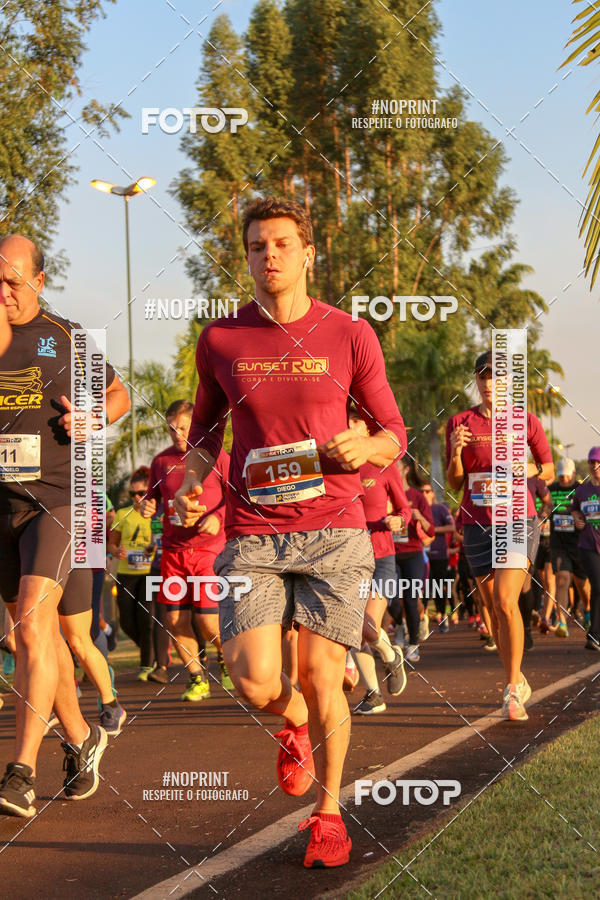 Buy your photos of the eventSunset Run 2019 on Fotop