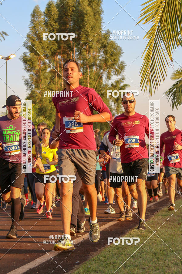 Buy your photos of the eventSunset Run 2019 on Fotop