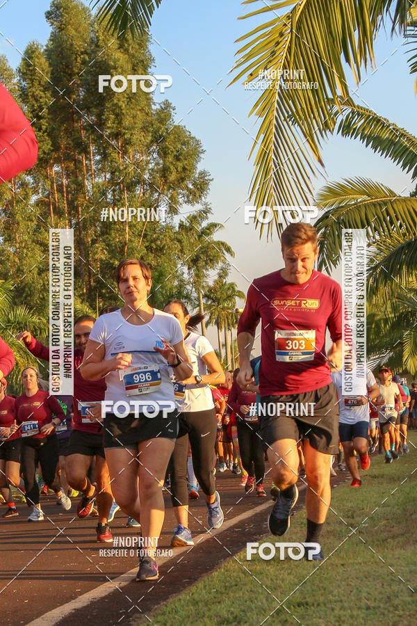 Buy your photos of the eventSunset Run 2019 on Fotop