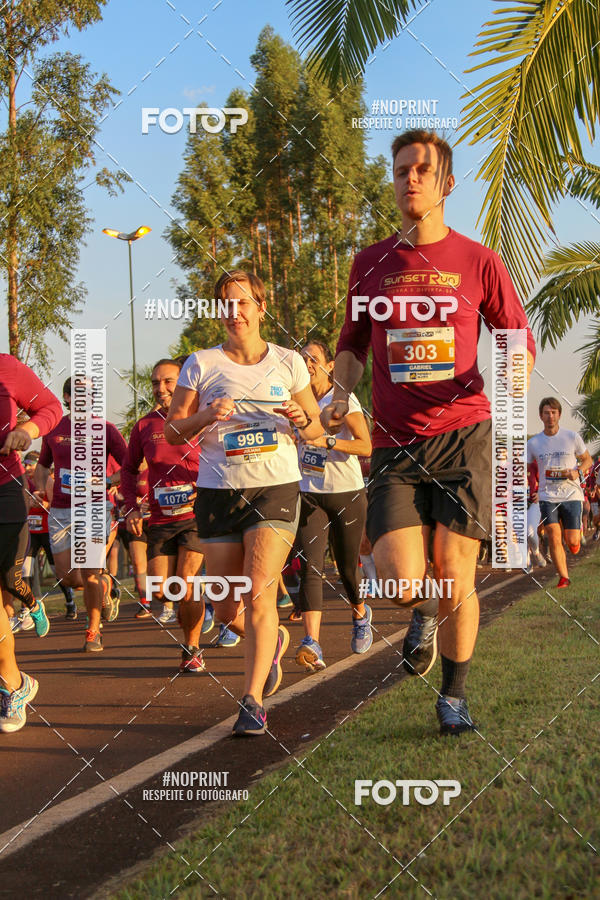 Buy your photos of the eventSunset Run 2019 on Fotop