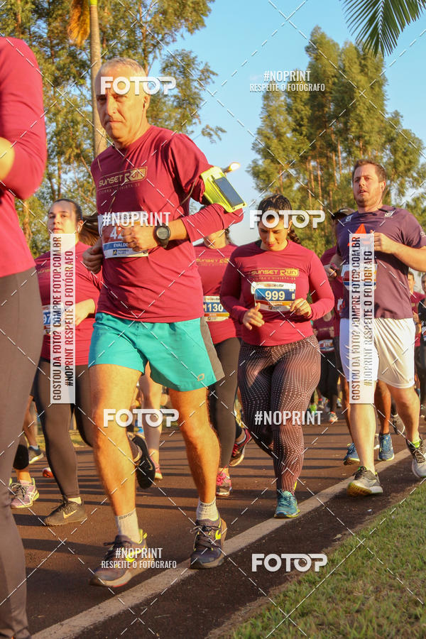 Buy your photos of the eventSunset Run 2019 on Fotop