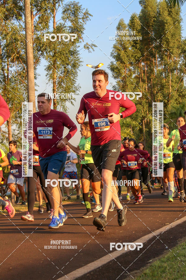 Buy your photos of the eventSunset Run 2019 on Fotop