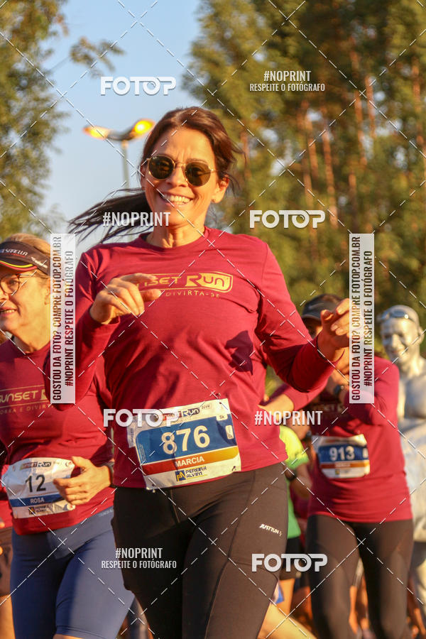 Buy your photos of the eventSunset Run 2019 on Fotop