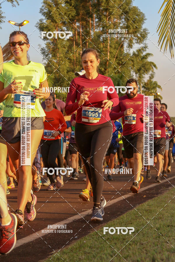 Buy your photos of the eventSunset Run 2019 on Fotop