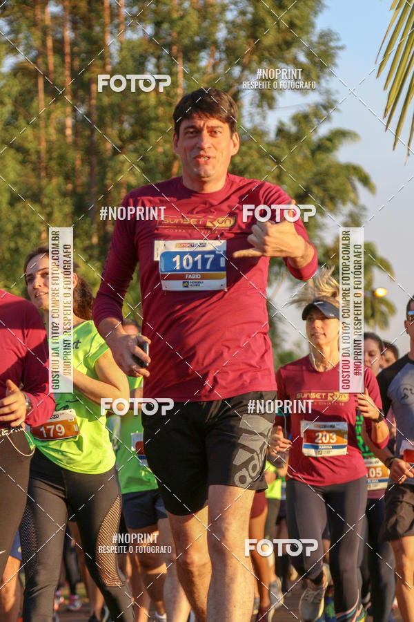 Buy your photos of the eventSunset Run 2019 on Fotop