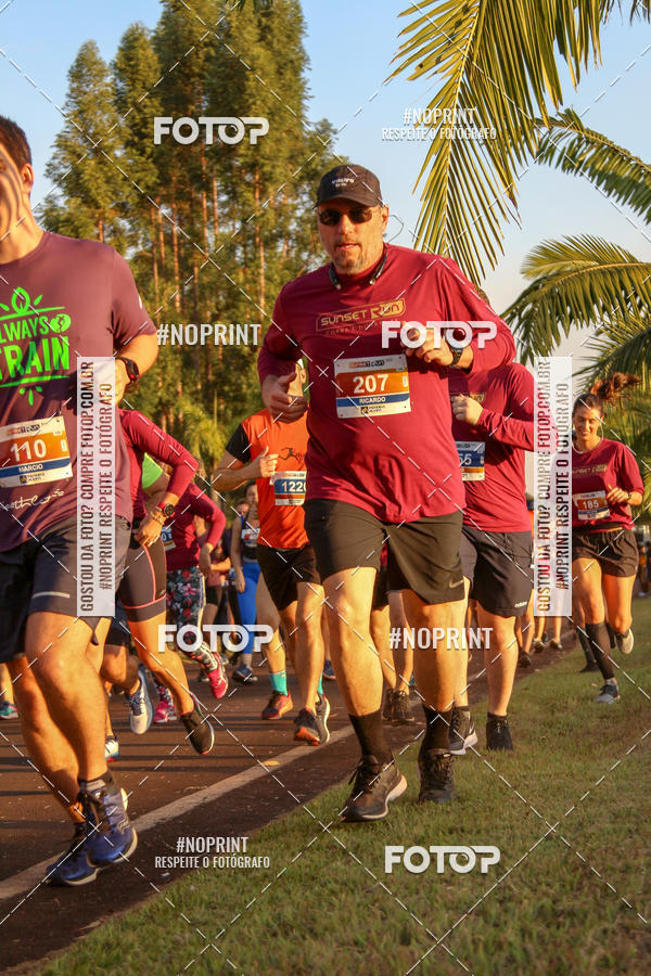 Buy your photos of the eventSunset Run 2019 on Fotop