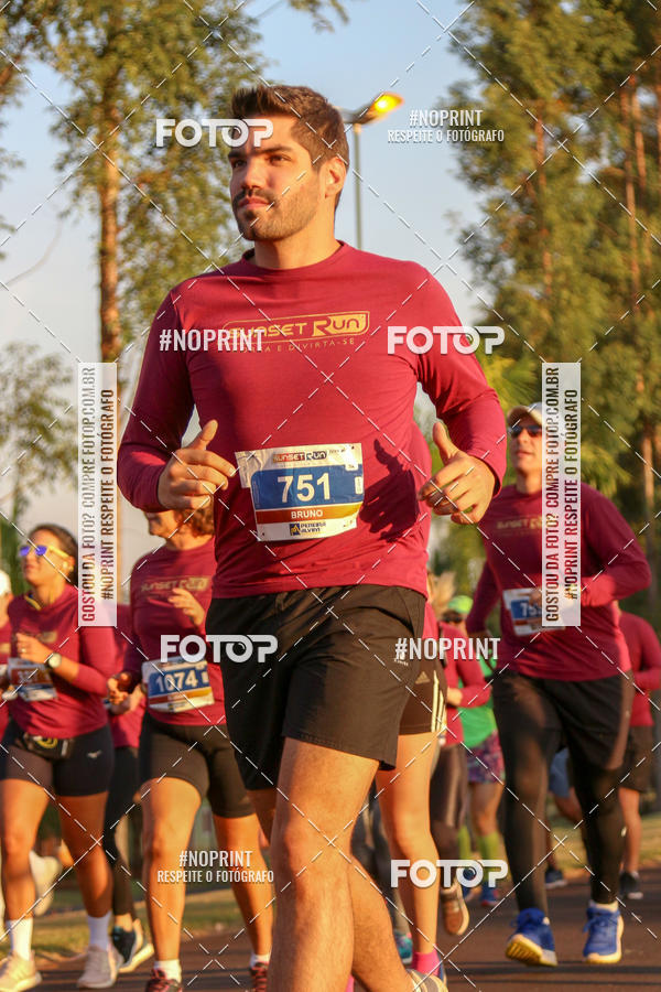 Buy your photos of the eventSunset Run 2019 on Fotop