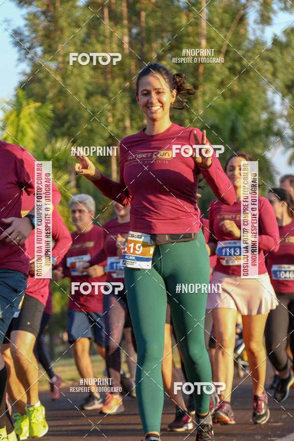 Buy your photos of the eventSunset Run 2019 on Fotop