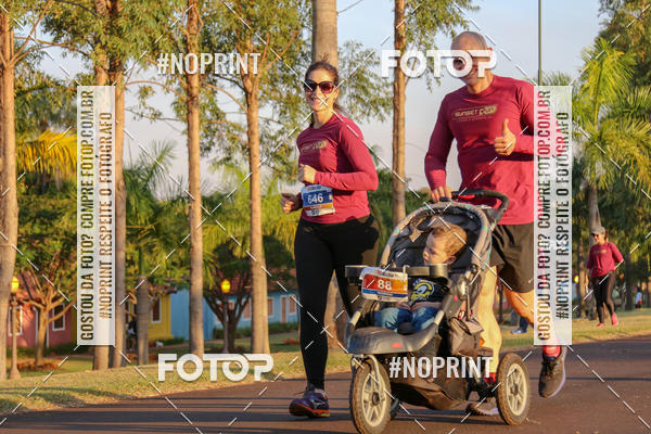 Buy your photos of the eventSunset Run 2019 on Fotop