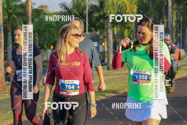 Buy your photos of the eventSunset Run 2019 on Fotop