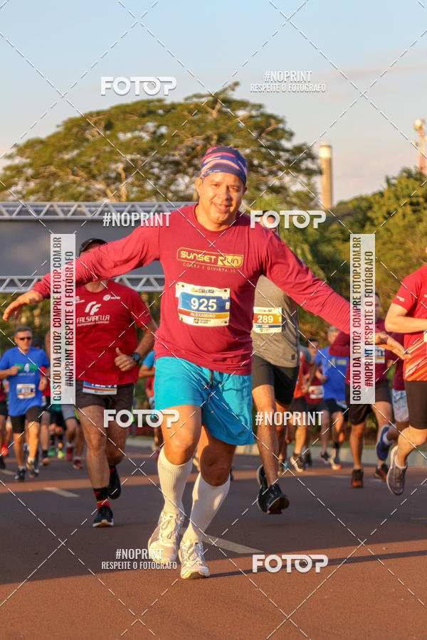 Buy your photos of the eventSunset Run 2019 on Fotop