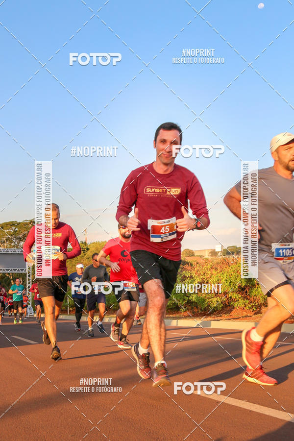 Buy your photos of the eventSunset Run 2019 on Fotop