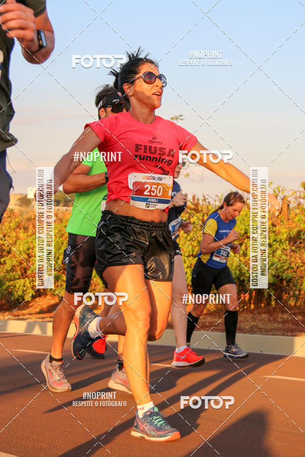 Buy your photos of the eventSunset Run 2019 on Fotop