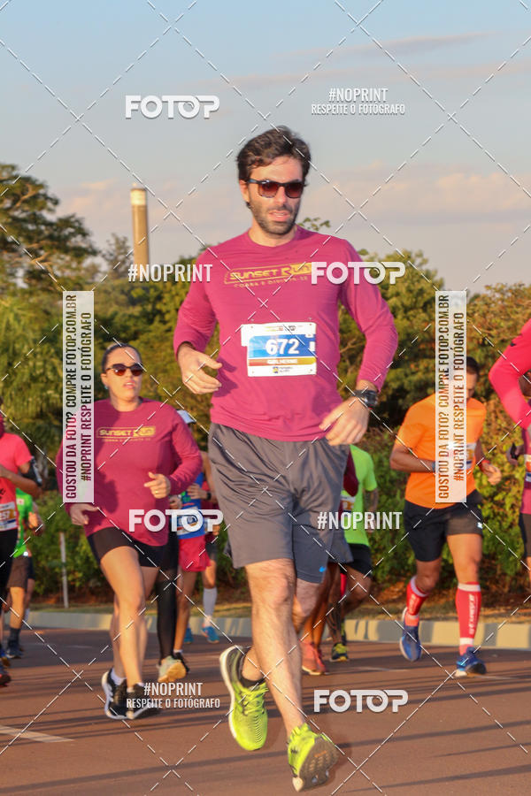 Buy your photos of the eventSunset Run 2019 on Fotop