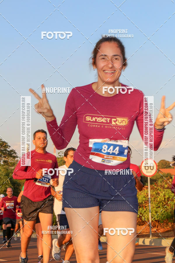 Buy your photos of the eventSunset Run 2019 on Fotop