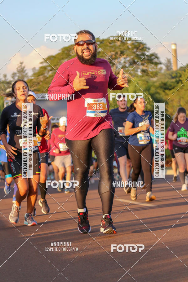 Buy your photos of the eventSunset Run 2019 on Fotop