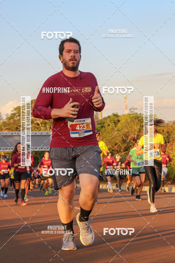 Buy your photos of the eventSunset Run 2019 on Fotop