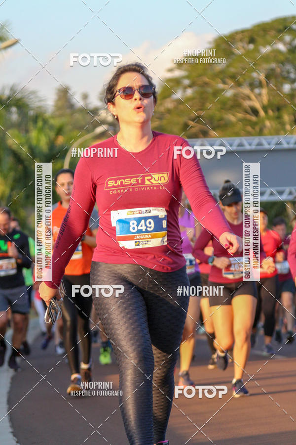 Buy your photos of the eventSunset Run 2019 on Fotop