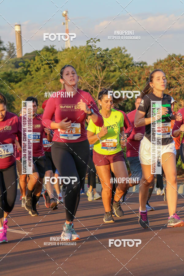 Buy your photos of the eventSunset Run 2019 on Fotop
