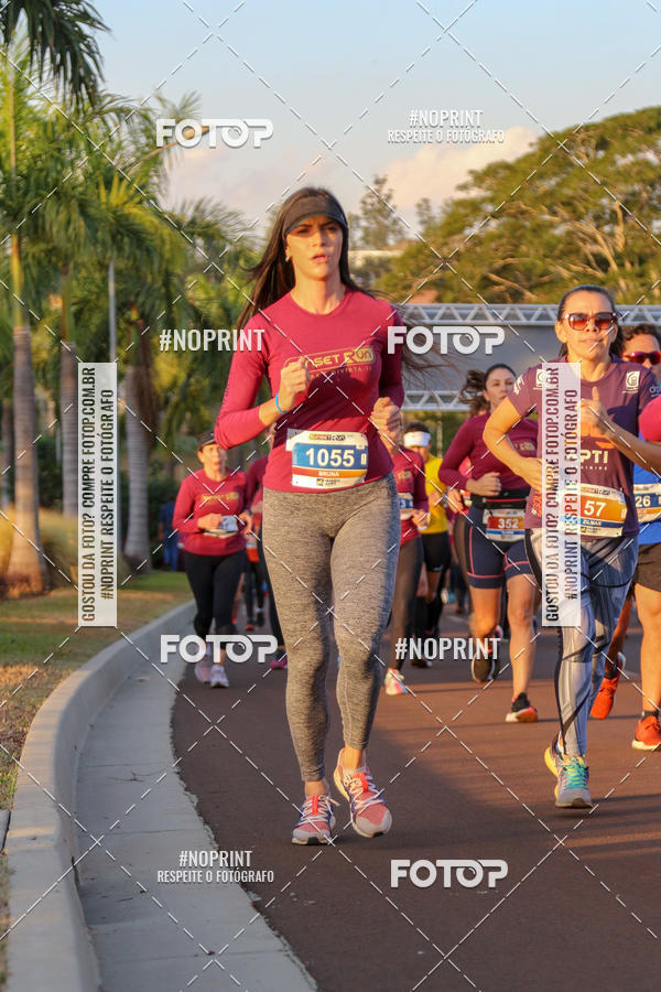 Buy your photos of the eventSunset Run 2019 on Fotop