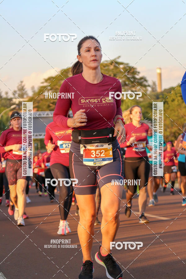 Buy your photos of the eventSunset Run 2019 on Fotop