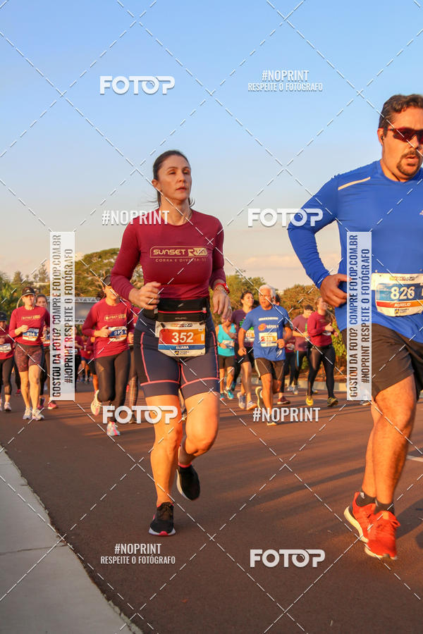 Buy your photos of the eventSunset Run 2019 on Fotop