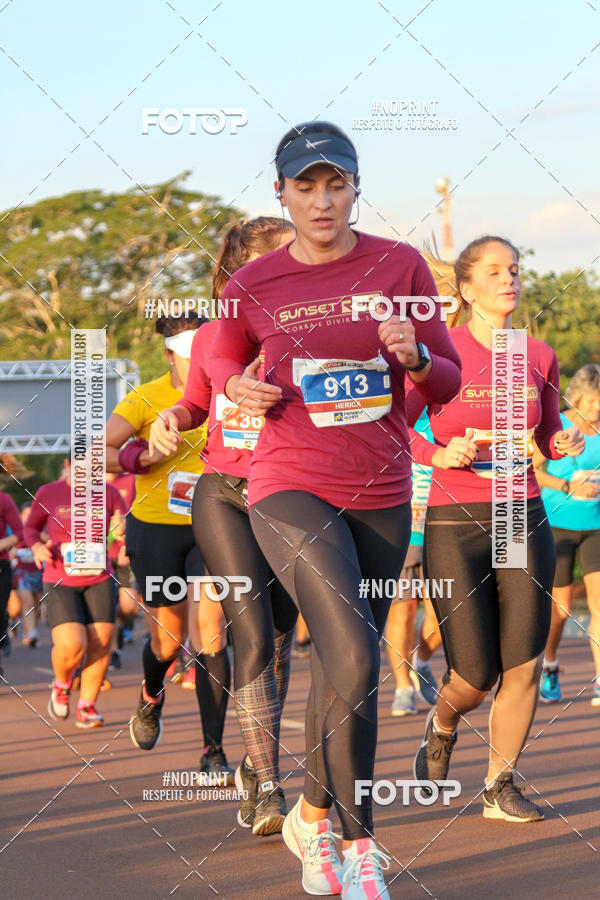 Buy your photos of the eventSunset Run 2019 on Fotop