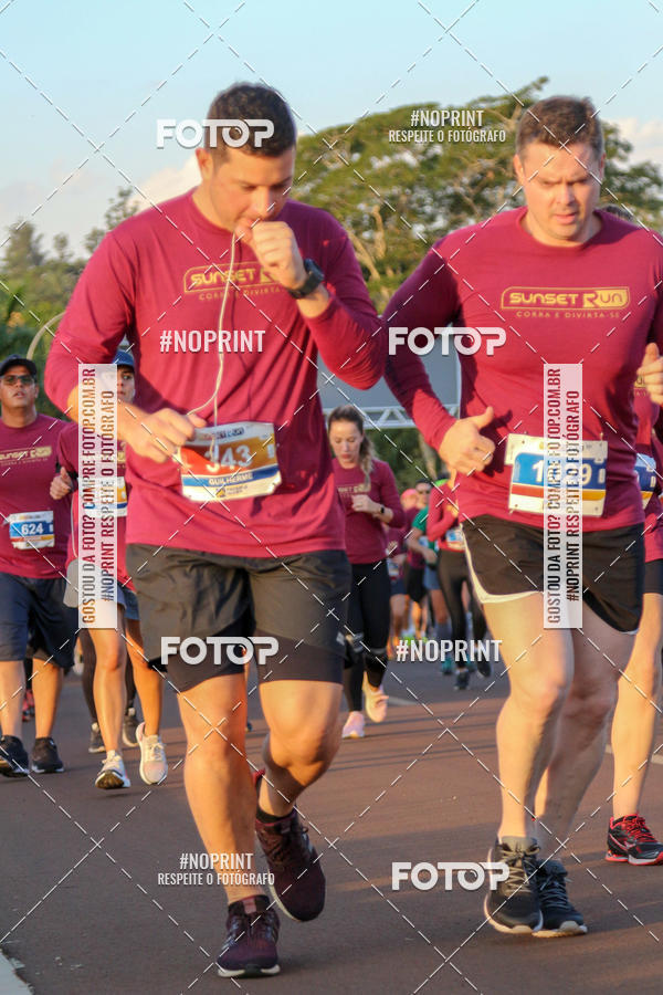 Buy your photos of the eventSunset Run 2019 on Fotop